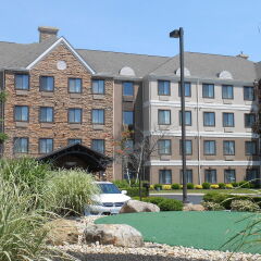 Отель Staybridge Suites Columbus-Dublin спа
