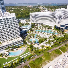 Отель Fontainebleau Miami Beach США, Майами-Бич - отзывы, цены и фото номеров - забронировать отель Fontainebleau Miami Beach онлайн бассейн фото 2