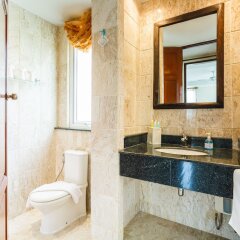 Отель Baan Kaja Villa by Lofty Камала Бич ванная