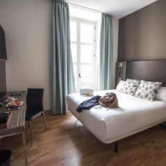Отель Petit Palace Santa Cruz Испания, Севилья - отзывы, цены и фото номеров - забронировать отель Petit Palace Santa Cruz онлайн комната для гостей фото 2