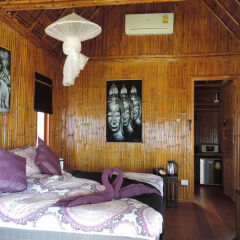Отель Lazy Days Bungalows Ланта комната для гостей