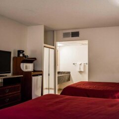 Отель Clarion Inn & Suites Clearwater удобства в номере