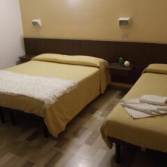Hotel Annetta сейф в номере