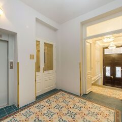 Апартаменты Manesova No.5 Apartments интерьер отеля