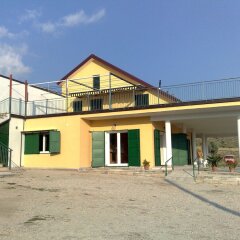 Отель B&B La Petrosa Кастровиллари парковка