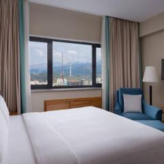 Гостиница DoubleTree by Hilton Almaty комната для гостей фото 4