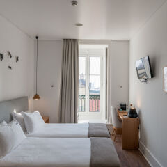 Отель Feels Like Home Chiado Prime Suites Португалия, Лиссабон - отзывы, цены и фото номеров - забронировать отель Feels Like Home Chiado Prime Suites онлайн комната для гостей фото 2