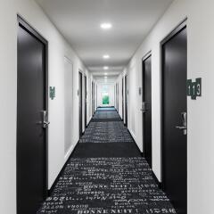 Отель B&B Hotel Zürich Airport Rümlang Швейцария, Рюмланг - отзывы, цены и фото номеров - забронировать отель B&B Hotel Zürich Airport Rümlang онлайн интерьер отеля