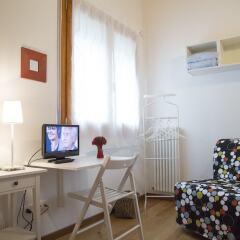 Отель PORTAVENEZIA bed-room-apartment Италия, Падуя - отзывы, цены и фото номеров - забронировать отель PORTAVENEZIA bed-room-apartment онлайн комната для гостей фото 2