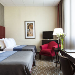 Отель Crowne Plaza Paris Republique Франция, Париж - 1 отзыв об отеле, цены и фото номеров - забронировать отель Crowne Plaza Paris Republique онлайн удобства в номере