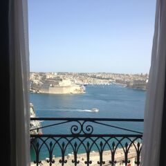 Grand Harbour Hotel комната для гостей