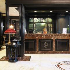 Apollofirst Boutique Hotel интерьер отеля