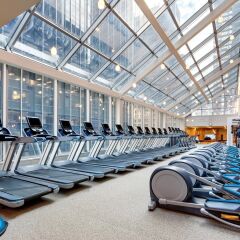 Отель Hilton Club New York фитнесс-зал