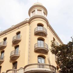 Отель Residencia Erasmus Gracia
