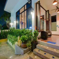 Отель Anchan Private Pool Villas интерьер отеля