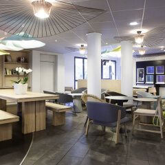 Отель Novotel Suites Cannes Centre гостиничный бар