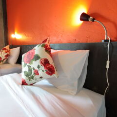 The Rubber Hotel в номере