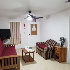 Canuck Cottage Two Bedroom House in Caye Caulker, Belize from 190$, photos, reviews - zenhotels.com guestroom photo 5