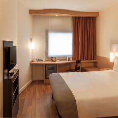 Ibis Izmir Alsancak Турция, Измир - 1 отзыв об отеле, цены и фото номеров - забронировать отель Ibis Izmir Alsancak онлайн комната для гостей фото 2