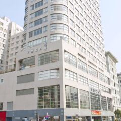 Отель The Salisbury - YMCA of Hong Kong городской автобус