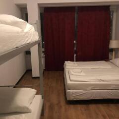 AapHotel - Hotel & Hostel сейф в номере