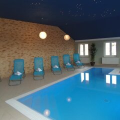 Hotel Amalka Страшков бассейн
