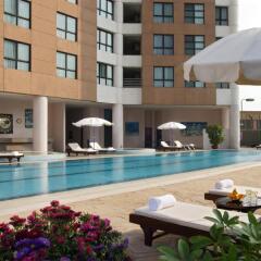 Отель Somerset Grand Hanoi бассейн фото 2