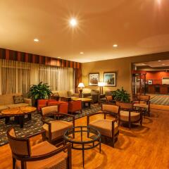 Отель Hampton Inn New York - LaGuardia Airport США, Нью-Йорк - отзывы, цены и фото номеров - забронировать отель Hampton Inn New York - LaGuardia Airport онлайн интерьер отеля