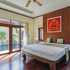 Отель Villa in Bangtao in Les Palmares Villa 8 комната для гостей фото 5