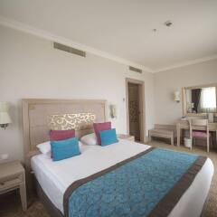 Отель Crystal Family Resort & Spa Богазкент комната для гостей фото 4