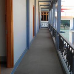 Nandar Thiri Hotel балкон