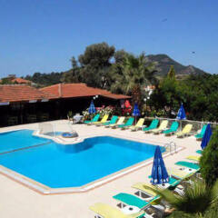 Olympos Hotel бассейн