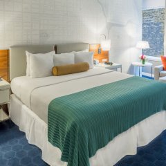 Kinzie Hotel in Chicago, United States of America from 254$, photos, reviews - zenhotels.com guestroom