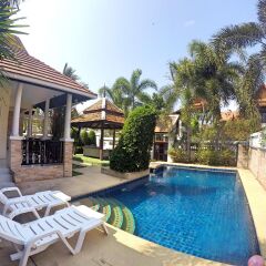 Отель Green Residence Pool Villa Паттайя бассейн