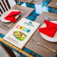 Green Apple Hotel парковка