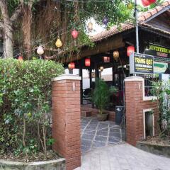 Отель Countryside Moon Homestay