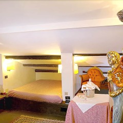 Hotel Doge сейф в номере