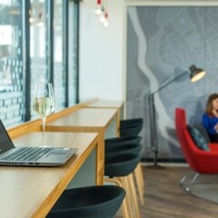 Отель Holiday Inn Express Bristol City Centre интерьер отеля фото 2