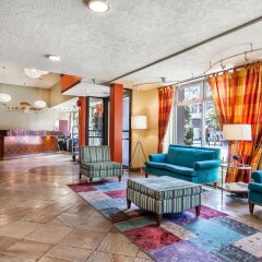 Отель Howard Johnson Hotel by Wyndham Vancouver Downtown Канада, Ванкувер - отзывы, цены и фото номеров - забронировать отель Howard Johnson Hotel by Wyndham Vancouver Downtown онлайн интерьер отеля фото 3