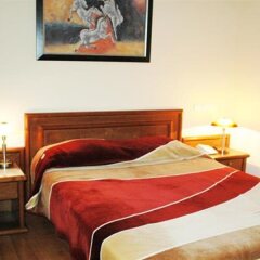 Omiros Hotel сейф в номере