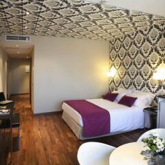 Отель Apartosuites Jardines de Sabatini комната для гостей