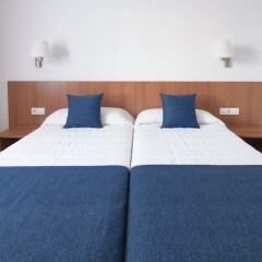 Отель Apartamentos Checkin Beatrix комната для гостей фото 4