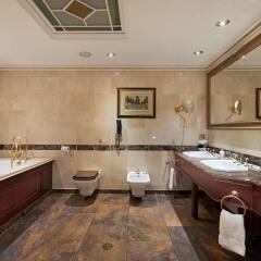 Отель Hyatt Regency London - The Churchill Великобритания, Лондон - 2 отзыва об отеле, цены и фото номеров - забронировать отель Hyatt Regency London - The Churchill онлайн ванная фото 2