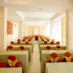 Отель Sinsuvarn Airport Suite Hotel Таиланд, Бангкок - 1 отзыв об отеле, цены и фото номеров - забронировать отель Sinsuvarn Airport Suite Hotel онлайн помещение для мероприятий