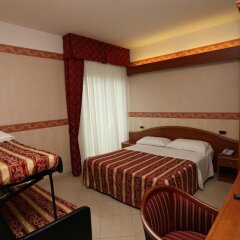 Отель Gallia Palace комната для гостей