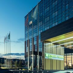 Гостиница Wyndham Garden Astana Казахстан, Нур-Султан - 1 отзыв об отеле, цены и фото номеров - забронировать гостиницу Wyndham Garden Astana онлайн бассейн фото 2