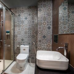 Отель Babylon Garden Inn ванная фото 2