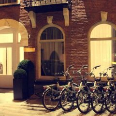 Отель Sara's Boutique Hotel Нидерланды, Амстердам - 4 отзыва об отеле, цены и фото номеров - забронировать отель Sara's Boutique Hotel онлайн спортивное сооружение