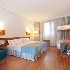 Отель Tryp Madrid Atocha Hotel Испания, Мадрид - 8 отзывов об отеле, цены и фото номеров - забронировать отель Tryp Madrid Atocha Hotel онлайн комната для гостей фото 2