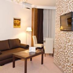 Corona Hotel & Apartments комната для гостей фото 2